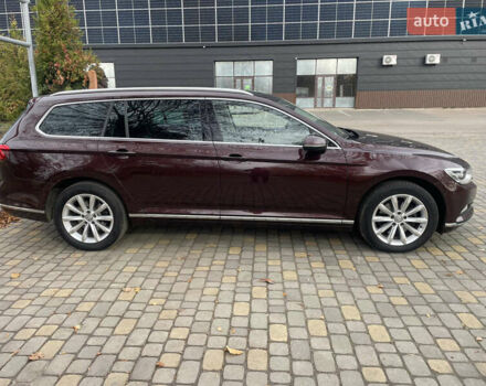 Красный Фольксваген Пассат, объемом двигателя 2 л и пробегом 218 тыс. км за 20450 $, фото 2 на Automoto.ua