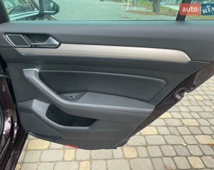 Красный Фольксваген Пассат, объемом двигателя 2 л и пробегом 218 тыс. км за 20450 $, фото 46 на Automoto.ua