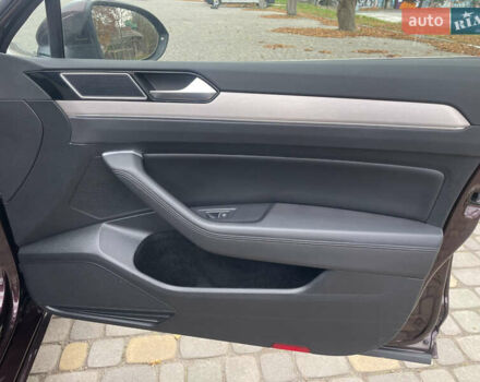 Красный Фольксваген Пассат, объемом двигателя 2 л и пробегом 218 тыс. км за 20450 $, фото 45 на Automoto.ua