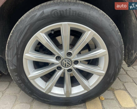 Красный Фольксваген Пассат, объемом двигателя 2 л и пробегом 218 тыс. км за 20450 $, фото 23 на Automoto.ua