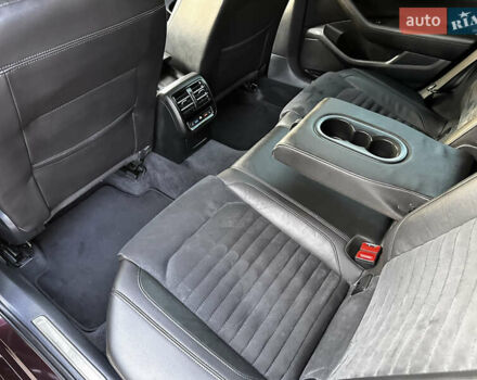 Червоний Фольксваген Пассат, об'ємом двигуна 2 л та пробігом 254 тис. км за 18900 $, фото 34 на Automoto.ua