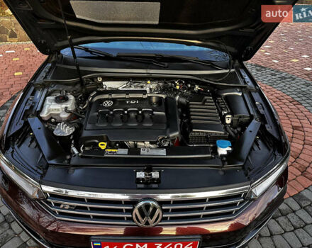 Червоний Фольксваген Пассат, об'ємом двигуна 2 л та пробігом 254 тис. км за 18900 $, фото 17 на Automoto.ua