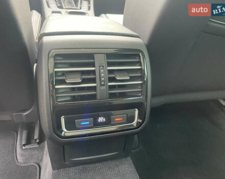 Красный Фольксваген Пассат, объемом двигателя 2 л и пробегом 218 тыс. км за 20450 $, фото 50 на Automoto.ua