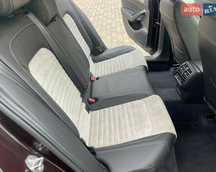 Красный Фольксваген Пассат, объемом двигателя 2 л и пробегом 218 тыс. км за 20450 $, фото 47 на Automoto.ua