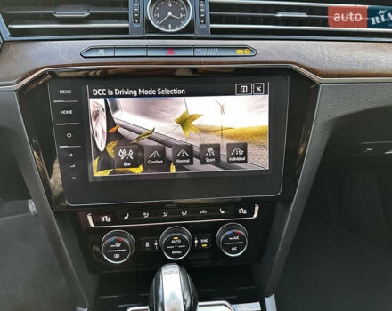 Червоний Фольксваген Пассат, об'ємом двигуна 2 л та пробігом 254 тис. км за 18900 $, фото 79 на Automoto.ua