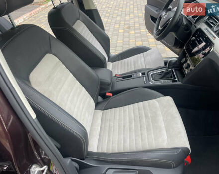 Красный Фольксваген Пассат, объемом двигателя 2 л и пробегом 218 тыс. км за 20450 $, фото 43 на Automoto.ua