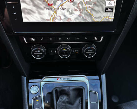 Червоний Фольксваген Пассат, об'ємом двигуна 2 л та пробігом 254 тис. км за 18900 $, фото 23 на Automoto.ua