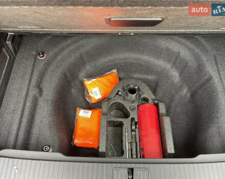 Червоний Фольксваген Пассат, об'ємом двигуна 1.97 л та пробігом 241 тис. км за 22500 $, фото 24 на Automoto.ua