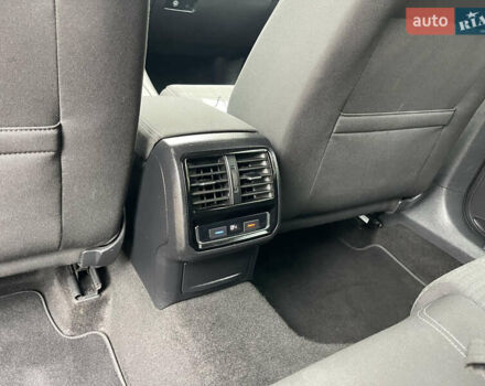 Червоний Фольксваген Пассат, об'ємом двигуна 1.97 л та пробігом 241 тис. км за 22500 $, фото 27 на Automoto.ua