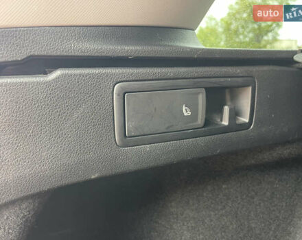 Червоний Фольксваген Пассат, об'ємом двигуна 1.97 л та пробігом 241 тис. км за 22500 $, фото 23 на Automoto.ua