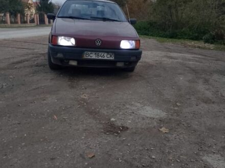 Фольксваген Пассат 1988 в Самборе на Automoto.ua Красный Фольксваген Пассат, объемом двигателя 1.8 л и пробегом 360 тыс. км за 1200 $, фото 1 на Automoto.ua