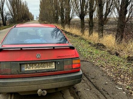 Червоний Фольксваген Пассат, об'ємом двигуна 1.8 л та пробігом 1 тис. км за 1400 $, фото 1 на Automoto.ua