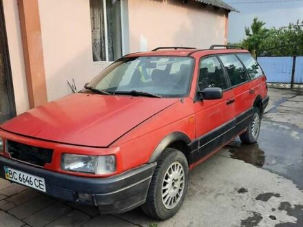 Фольксваген Пассат 1989 в Межевой на Automoto.ua Красный Фольксваген Пассат, объемом двигателя 1.6 л и пробегом 370 тыс. км за 1300 $, фото 1 на Automoto.ua