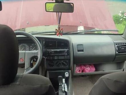 Червоний Фольксваген Пассат, об'ємом двигуна 2 л та пробігом 32 тис. км за 1800 $, фото 1 на Automoto.ua