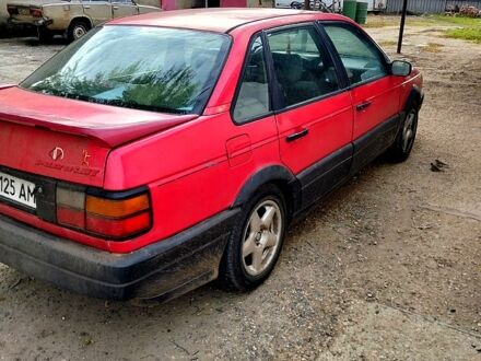 Червоний Фольксваген Пассат, об'ємом двигуна 1.8 л та пробігом 270 тис. км за 900 $, фото 1 на Automoto.ua