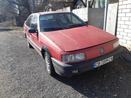 Фольксваген Пассат 1989 в Чернигове на Automoto.ua Красный Фольксваген Пассат, объемом двигателя 1.6 л и пробегом 200 тыс. км за 1250 $, фото 1 на Automoto.ua