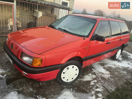 Червоний Фольксваген Пассат, об'ємом двигуна 1.8 л та пробігом 200 тис. км за 1250 $, фото 1 на Automoto.ua