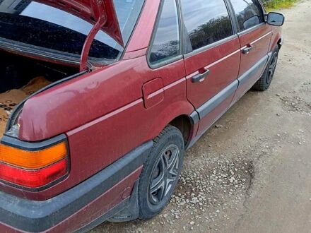 Красный Фольксваген Пассат, объемом двигателя 1.8 л и пробегом 0 тыс. км за 1500 $, фото 1 на Automoto.ua