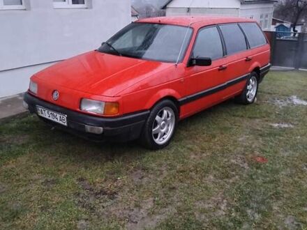 Червоний Фольксваген Пассат, об'ємом двигуна 1.6 л та пробігом 340 тис. км за 2200 $, фото 1 на Automoto.ua