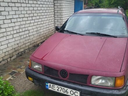 Красный Фольксваген Пассат, объемом двигателя 1 л и пробегом 1000 тыс. км за 1200 $, фото 1 на Automoto.ua