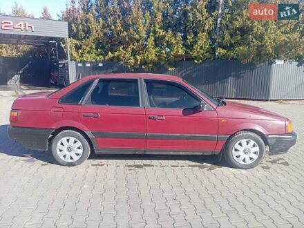 Червоний Фольксваген Пассат, об'ємом двигуна 1.9 л та пробігом 300 тис. км за 2000 $, фото 1 на Automoto.ua