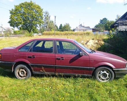 Красный Фольксваген Пассат, объемом двигателя 0 л и пробегом 345 тыс. км за 590 $, фото 1 на Automoto.ua