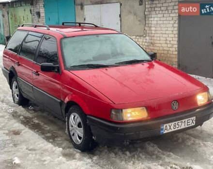 Червоний Фольксваген Пассат, об'ємом двигуна 2 л та пробігом 350 тис. км за 1320 $, фото 1 на Automoto.ua