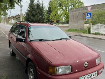 Червоний Фольксваген Пассат, об'ємом двигуна 1.8 л та пробігом 258 тис. км за 1300 $, фото 1 на Automoto.ua