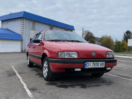 Фольксваген Пассат 1992 у Радивилове на Automoto.ua Червоний Фольксваген Пассат, об'ємом двигуна 1.9 л та пробігом 310 тис. км за 2450 $, фото 1 на Automoto.ua