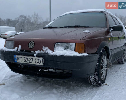 Красный Фольксваген Пассат, объемом двигателя 1.78 л и пробегом 350 тыс. км за 1850 $, фото 1 на Automoto.ua