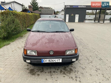 Фольксваген Пассат 1992 у Косове на Automoto.ua Червоний Фольксваген Пассат, об'ємом двигуна 1.9 л та пробігом 430 тис. км за 1950 $, фото 1 на Automoto.ua