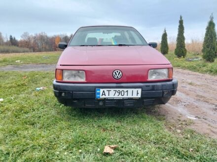 Красный Фольксваген Пассат, объемом двигателя 1.8 л и пробегом 500 тыс. км за 950 $, фото 1 на Automoto.ua