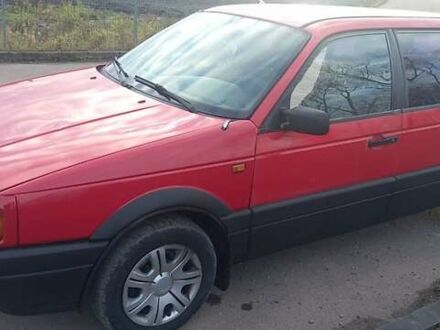 Червоний Фольксваген Пассат, об'ємом двигуна 1.8 л та пробігом 455 тис. км за 1200 $, фото 1 на Automoto.ua