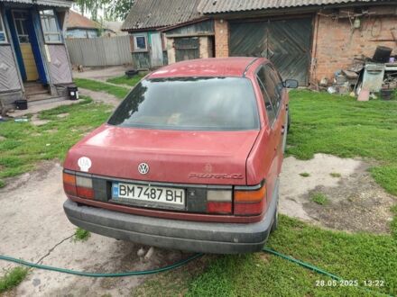 Фольксваген Пассат 1993 в Нежине на Automoto.ua Красный Фольксваген Пассат, объемом двигателя 1.8 л и пробегом 370 тыс. км за 1800 $, фото 1 на Automoto.ua