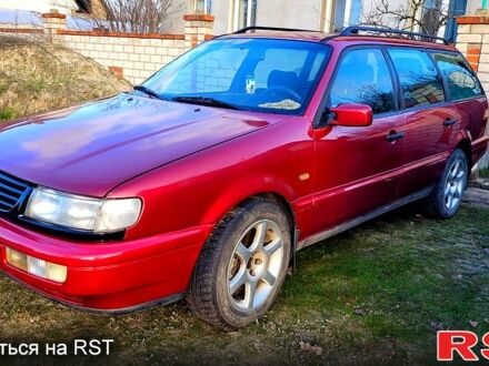 Червоний Фольксваген Пассат, об'ємом двигуна 2.8 л та пробігом 200 тис. км за 2500 $, фото 1 на Automoto.ua