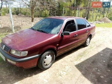 Фольксваген Пассат 1994 в Самборе на Automoto.ua Красный Фольксваген Пассат, объемом двигателя 1.8 л и пробегом 192 тыс. км за 2300 $, фото 1 на Automoto.ua
