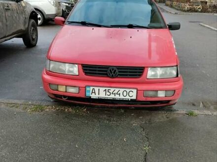 Червоний Фольксваген Пассат, об'ємом двигуна 1.8 л та пробігом 426 тис. км за 1500 $, фото 1 на Automoto.ua