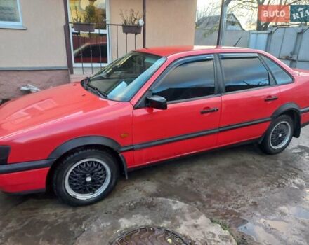 Червоний Фольксваген Пассат, об'ємом двигуна 1.8 л та пробігом 296 тис. км за 2700 $, фото 1 на Automoto.ua