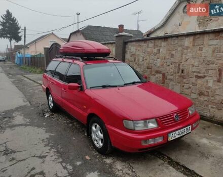 Красный Фольксваген Пассат, объемом двигателя 1.8 л и пробегом 30 тыс. км за 2900 $, фото 1 на Automoto.ua