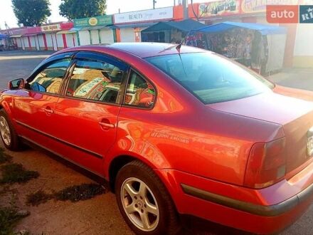 Красный Фольксваген Пассат, объемом двигателя 1.9 л и пробегом 321 тыс. км за 4500 $, фото 1 на Automoto.ua