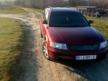 Красный Фольксваген Пассат, объемом двигателя 1.9 л и пробегом 470 тыс. км за 3900 $, фото 1 на Automoto.ua