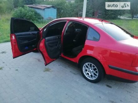 Красный Фольксваген Пассат, объемом двигателя 1.78 л и пробегом 320 тыс. км за 3500 $, фото 1 на Automoto.ua