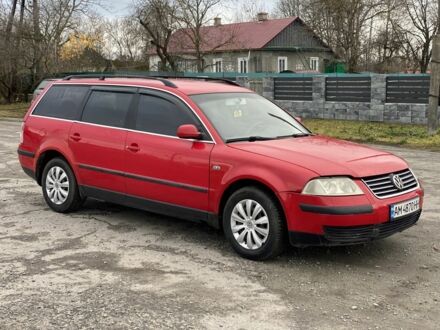 Красный Фольксваген Пассат, объемом двигателя 1.9 л и пробегом 300 тыс. км за 2850 $, фото 1 на Automoto.ua