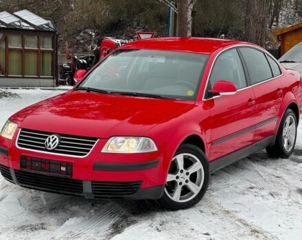 Красный Фольксваген Пассат, объемом двигателя 1.9 л и пробегом 289 тыс. км за 1250 $, фото 1 на Automoto.ua