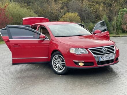 Фольксваген Пассат 2005 в Турке на Automoto.ua Красный Фольксваген Пассат, объемом двигателя 1.9 л и пробегом 300 тыс. км за 5000 $, фото 1 на Automoto.ua