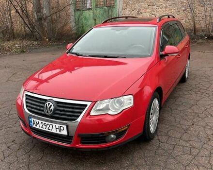 Красный Фольксваген Пассат, объемом двигателя 1.6 л и пробегом 242 тыс. км за 4500 $, фото 1 на Automoto.ua
