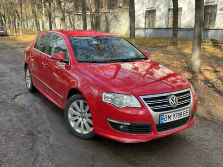 Красный Фольксваген Пассат, объемом двигателя 1.39 л и пробегом 259 тыс. км за 7100 $, фото 1 на Automoto.ua