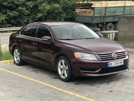 Фольксваген Пассат 2012 в Ровно на Automoto.ua Красный Фольксваген Пассат, объемом двигателя 2.48 л и пробегом 271 тыс. км за 7950 $, фото 1 на Automoto.ua