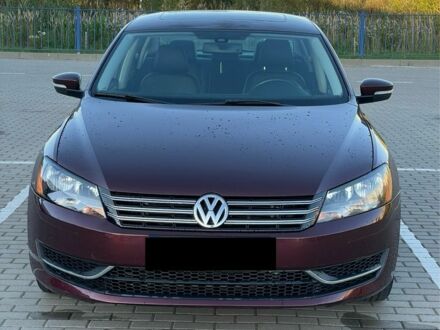 Фольксваген Пассат 2013 в Дрогобыче на Automoto.ua Красный Фольксваген Пассат, объемом двигателя 2 л и пробегом 168 тыс. км за 11500 $, фото 1 на Automoto.ua