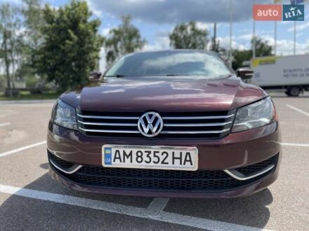 Фольксваген Пассат 2013 в Житомире на Automoto.ua Красный Фольксваген Пассат, объемом двигателя 2.5 л и пробегом 133 тыс. км за 10300 $, фото 1 на Automoto.ua
